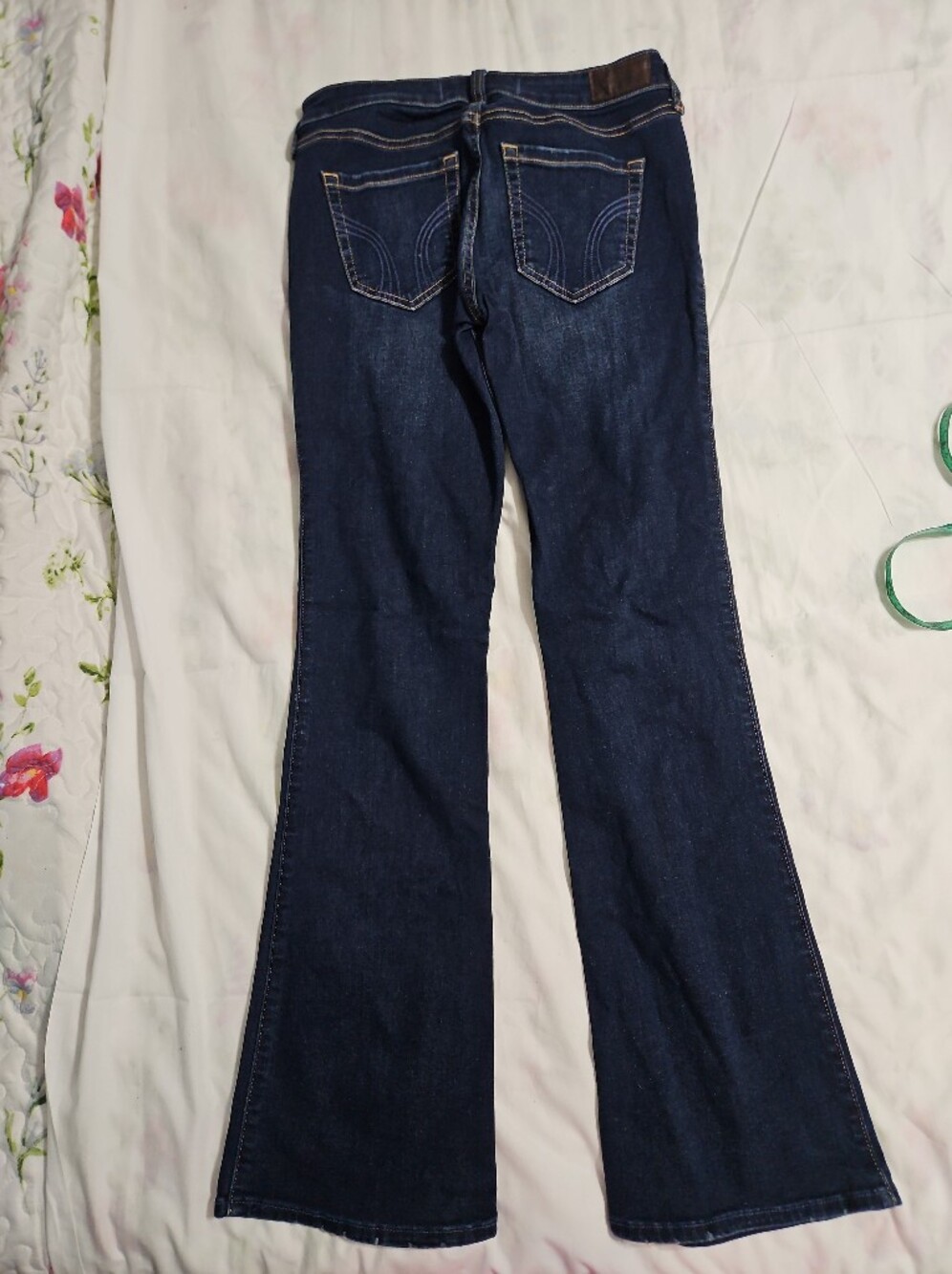 Hollister Navy Flare Jeans - Low Rise - Picture 12 of 12